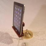 Ipad - Iphone - Ipod - Dock - Sync And Charging..
